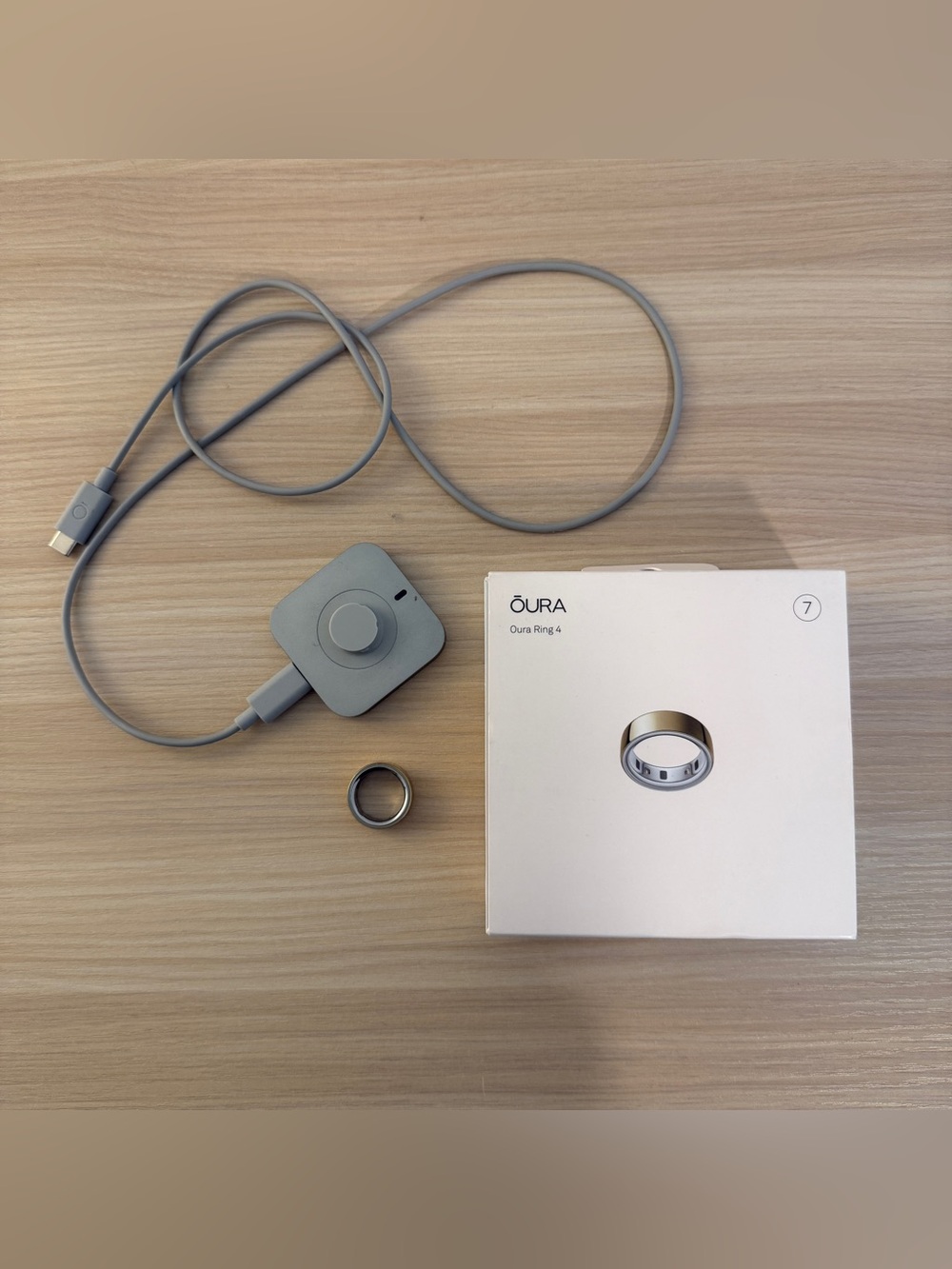 Oura Ring Gen 4 Smart Ring Gold Size 7 with Charger & Original Box ✅ Tested